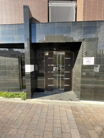 グラントゥルース大山西町のエントランス