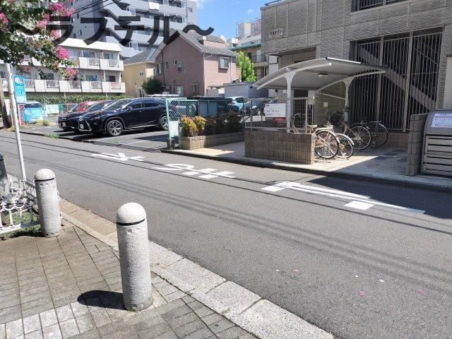 所沢スカイライズタワーの周辺