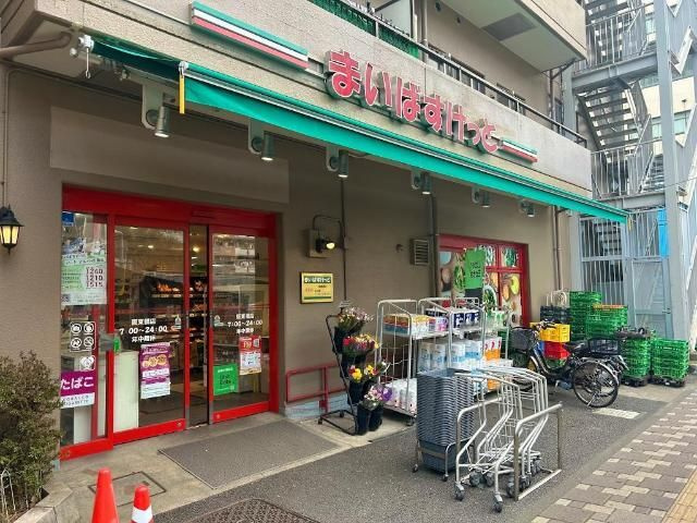 アナベル横濱大通り公園の周辺