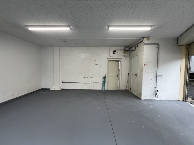 酒木ビルの内装