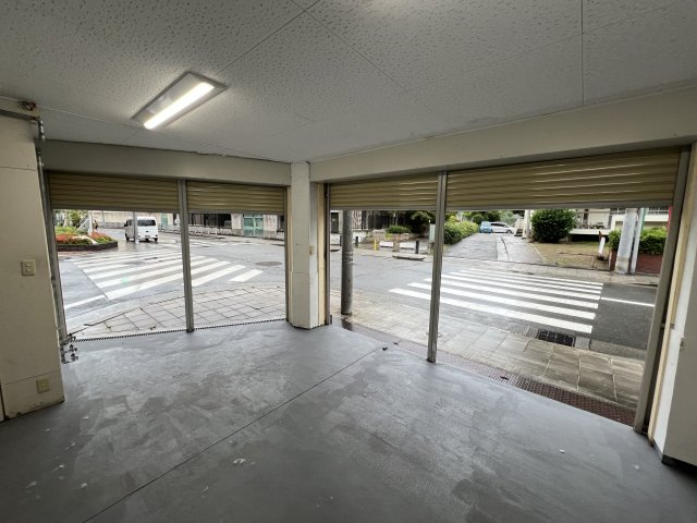 酒木ビルの内装