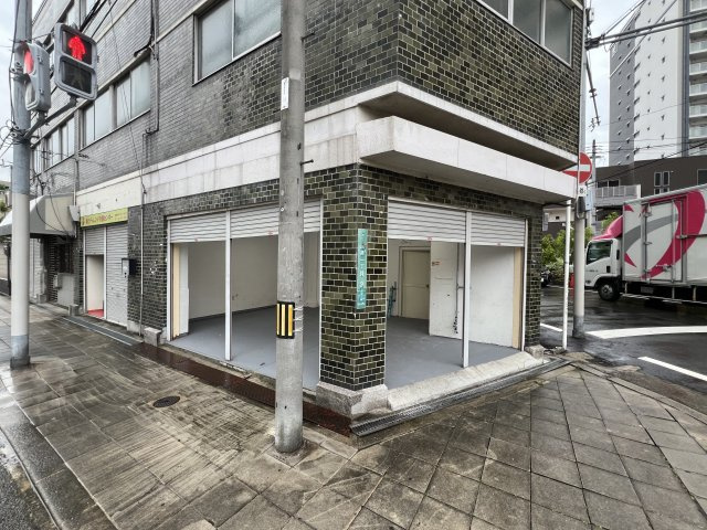 酒木ビルの内装