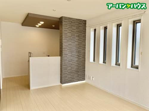 グランブーケA棟の居間・リビング