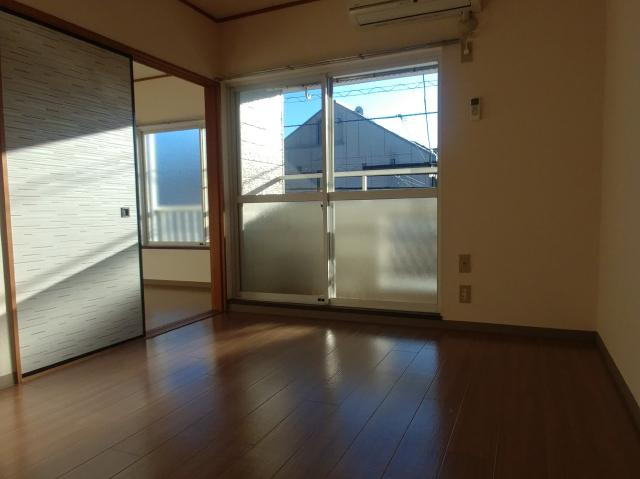 リアルジョイ袖ヶ浦壱番館の洋室