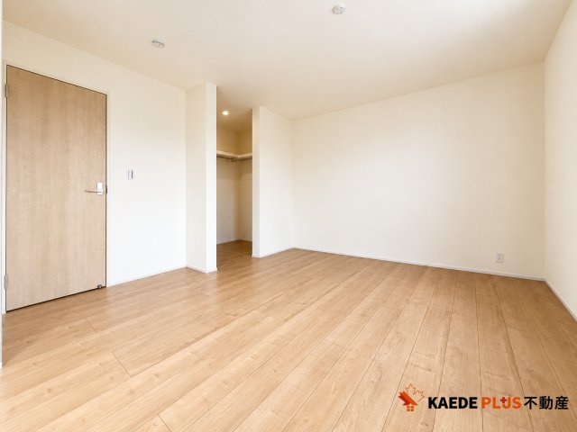 【カエデプラス不動産】彦根市西今町　5期　全3棟の洋室|現地写真（1号棟洋室）9/27　撮影