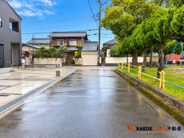 【カエデプラス不動産】彦根市西今町　5期　全3棟の前面道路含む現地写真|現地写真（前面道路）9/27　撮影　