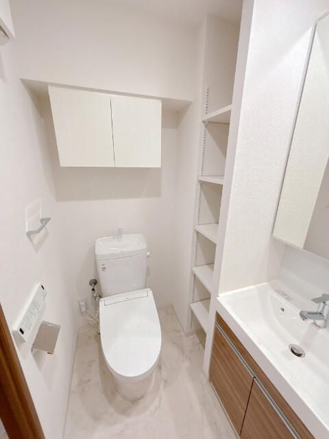 ＢＬＥＳＳ三軒茶屋ＷＥＳＴのトイレ|シンプルで使いやすいトイレです