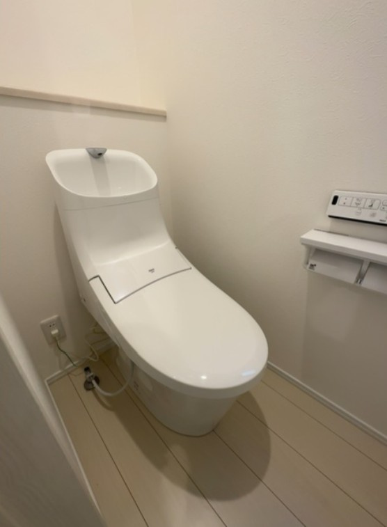 新宿区北新宿３丁目の一戸建ての設備|トイレ２か所