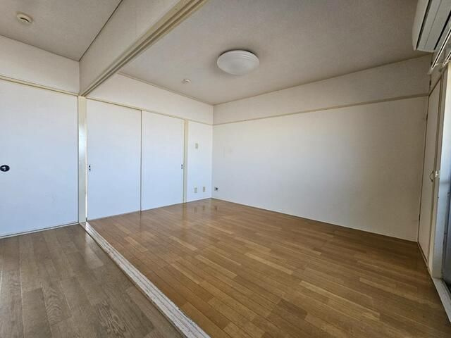カノープス三軒茶屋の居間・リビング|こちらのリビングで趣味の時間をお楽しみください