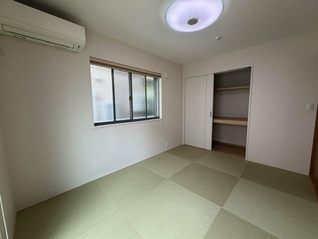 大岡山一丁目貸家の寝室|使い勝手のいい寝室です