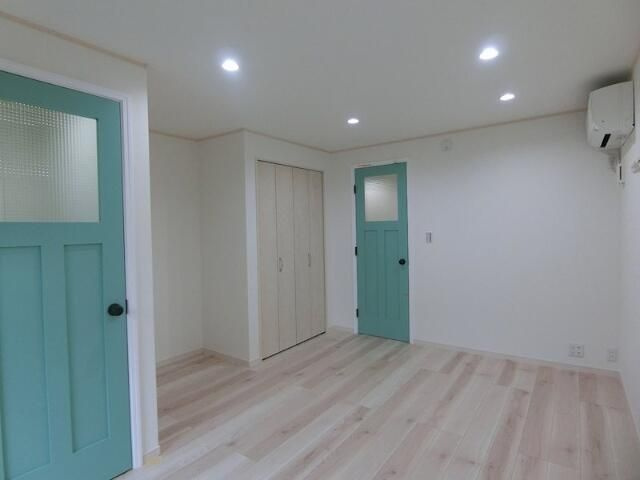 ＱＵＩＥＴ　ＣＲＡＢ　ＨＯＵＳＥ　西横浜の居間・リビング