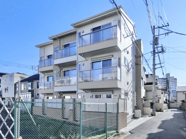 シャレー学芸大カワベ第２０の外観