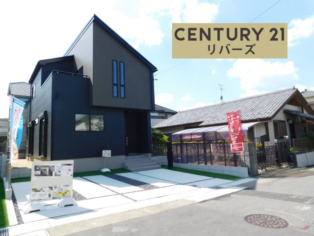 名古屋市天白区平針南２丁目の新築一戸建の前面道路含む現地写真|☆最終１棟☆　　いつでもご案内出来ます♪（お問合せ当日、平日、水曜、夜間もＯＫ）　長期優良住宅！　敷地４２．６１坪！　前面道路９.１ｍ！　駐車並列３台ＯＫ！　全室南東向き！　近隣商業施設充実♪