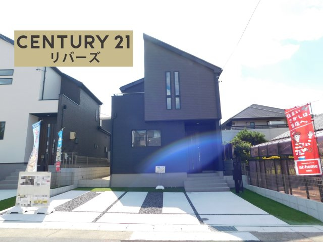 名古屋市天白区平針南２丁目の新築一戸建の外観|☆最終１棟☆　　いつでもご案内出来ます♪（お問合せ当日、平日、水曜、夜間もＯＫ）　長期優良住宅！　敷地４２．６１坪！　前面道路９.１ｍ！　駐車並列３台ＯＫ！　全室南東向き！　近隣商業施設充実♪