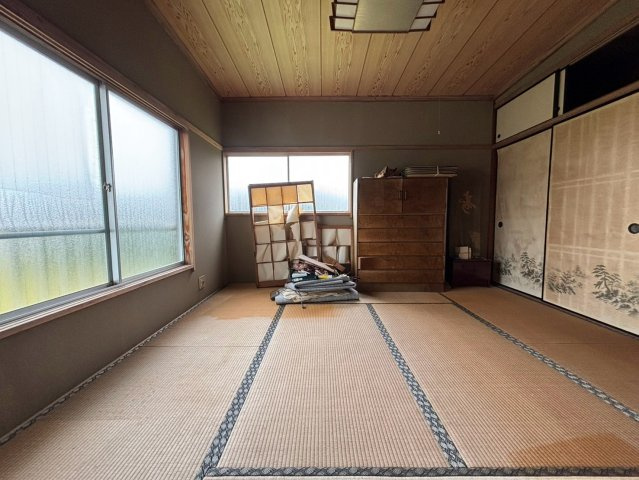 長生郡長生村岩沼 ビルトイン車庫付き 中古戸建 の和室