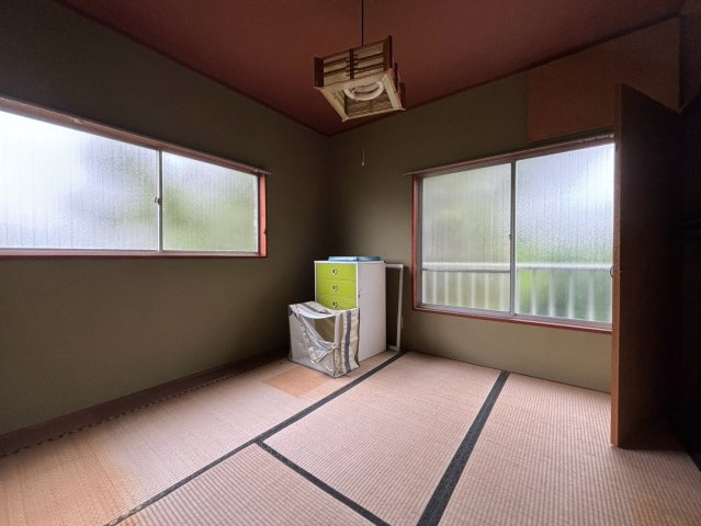 長生郡長生村岩沼 ビルトイン車庫付き 中古戸建 の和室