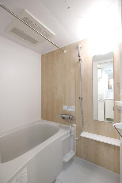Ｒｅｖｅ　Ｒｅｓｉｄｅｎｃｅ　学芸大学Ⅲの浴室|お風呂で日々の疲れを落としましょう