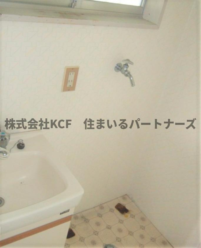高良内コーポの洗面所|ゆったりとスペースのある洗面所