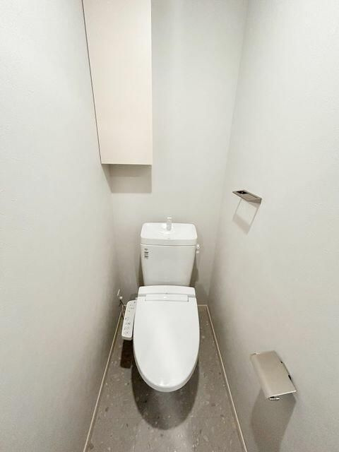 深沢パークフラットのトイレ|ゆったりとした空間のトイレです