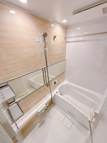 ＢＬＥＳＳ三軒茶屋ＷＥＳＴの浴室