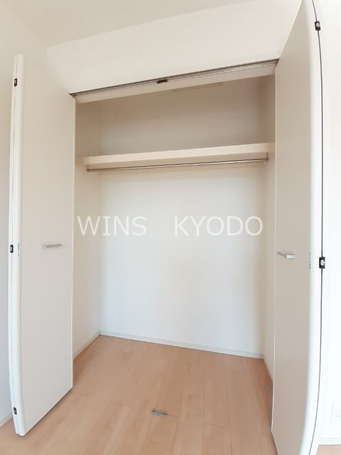 世田谷区砧４丁目のアパートの収納