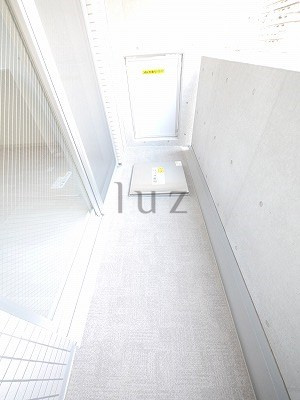 横浜市西区平沼２丁目の賃貸マンションのバルコニー