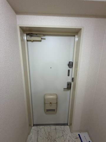 ヴィラシャトーの玄関