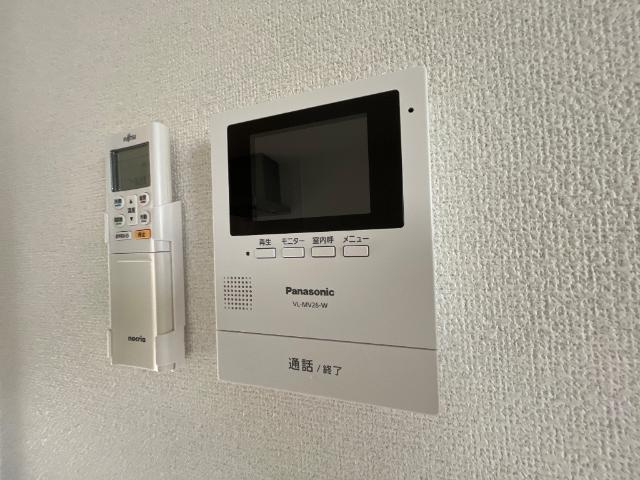 ラフィーネAの内装|カメラ付インターホン