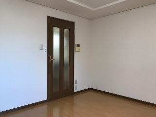 ラブリーハウスⅡ番館・Ⅲ番館の内装|洋室（イメージ）