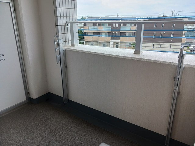 グランメゾンのバルコニー