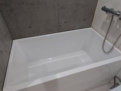 Ｍｏｎ－ｎａｋａ　Ａｐａｒｔｍｅｎｔ　Ｔｅｒｒａｃｅの浴室