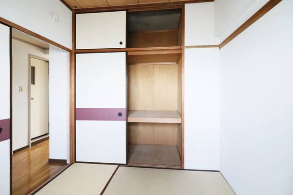 ビレッジハウス成田吾妻タワー1号棟の収納|ビレッジハウスの同一物件・同一タイプの間取りの写真です