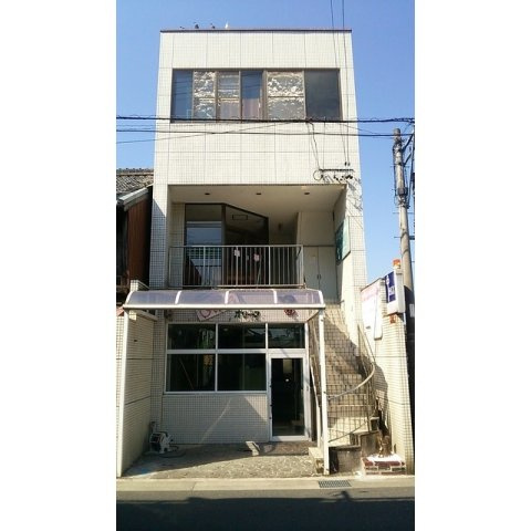 早川ビル　（揖斐郡大野町）のエントランス