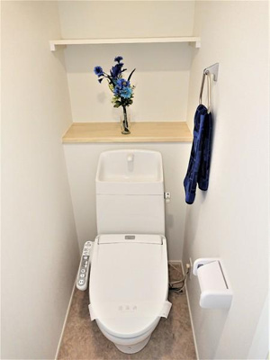 【トイレ】 | ＣＬＫ富士見台 | 収納棚つきのウォシュレット付きトイレです