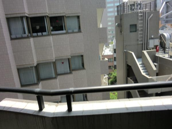 【バルコニー】