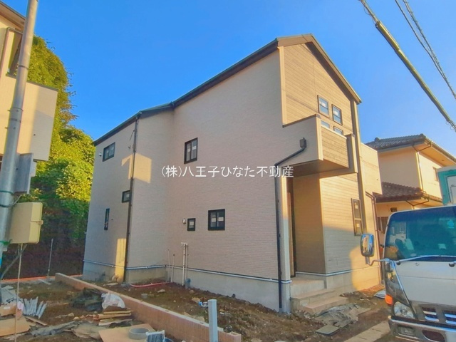 『八王子市新築戸建て』八王子市寺田町13-17【仲介手数料無料】の駐車場|～仲介手数料無料☆八王子ひなた不動産～八王子市寺田町　新築戸建て