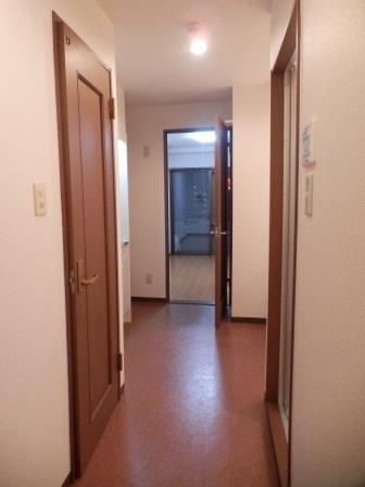 サンプラザ大正の玄関|★玄関側から見た室内★