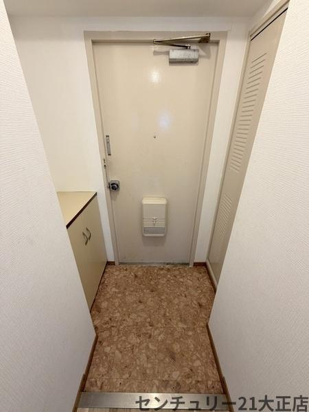 ポートヴィラメイセイの玄関