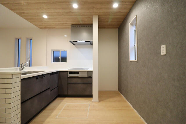 新築戸建て・仲介手数料無料）愛西市北一色町北田面２期１棟／２期１号棟のキッチン