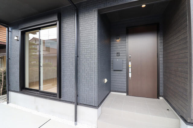 新築戸建て・仲介手数料無料）愛西市北一色町北田面２期１棟／２期１号棟の玄関