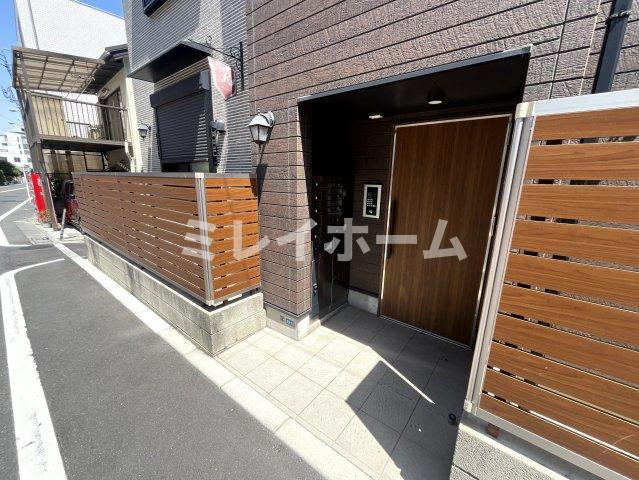 ルノン羽田のエントランス