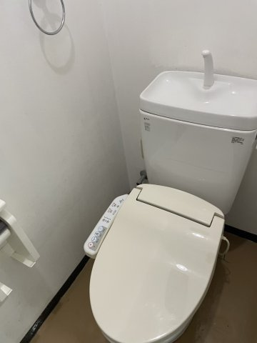 栗東市安養寺１丁目の店舗一部のトイレ