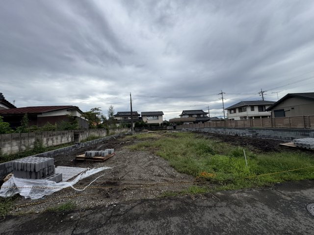 新築　高崎市中尾町　Blooming　Garden　１号棟の駐車場|現地写真　駐車スペースは並列3台分可能です！

