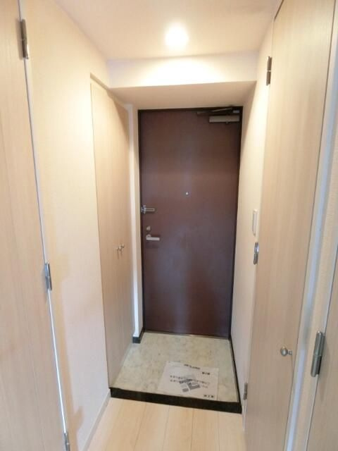 カーサヴェント南千住の玄関