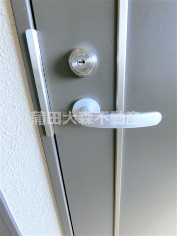 ヴォーガコルテ多摩川の玄関