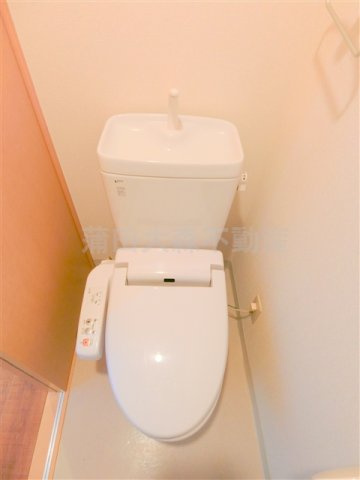 ヴォーガコルテ多摩川のトイレ|温水洗浄便座付きのトイレ