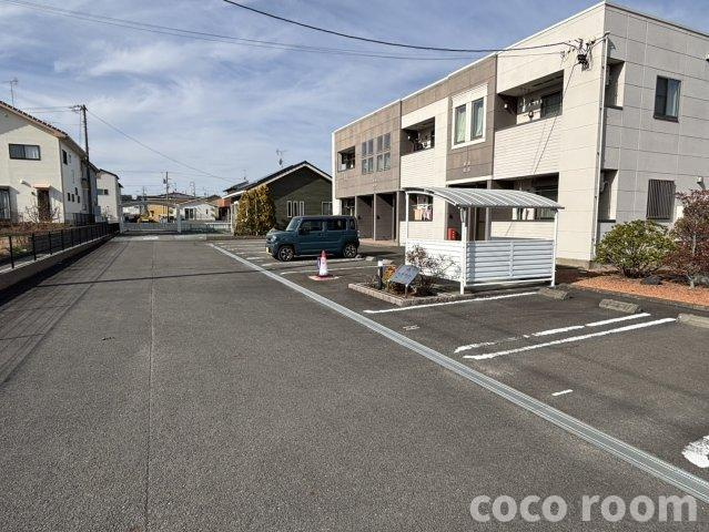 カーサ・ファインの駐車場