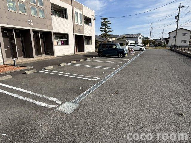 カーサ・ファインの駐車場