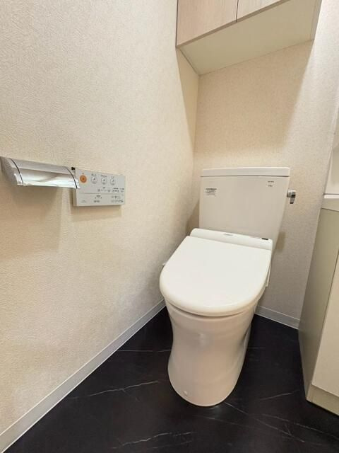 カーサヴェント南千住のトイレ