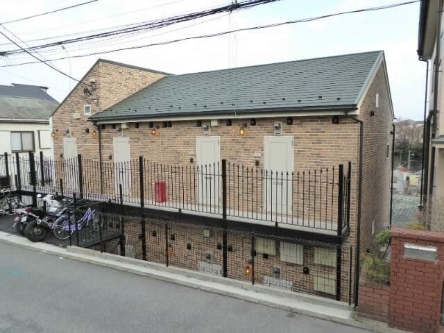 ハーミットクラブハウス山手本郷町の外観